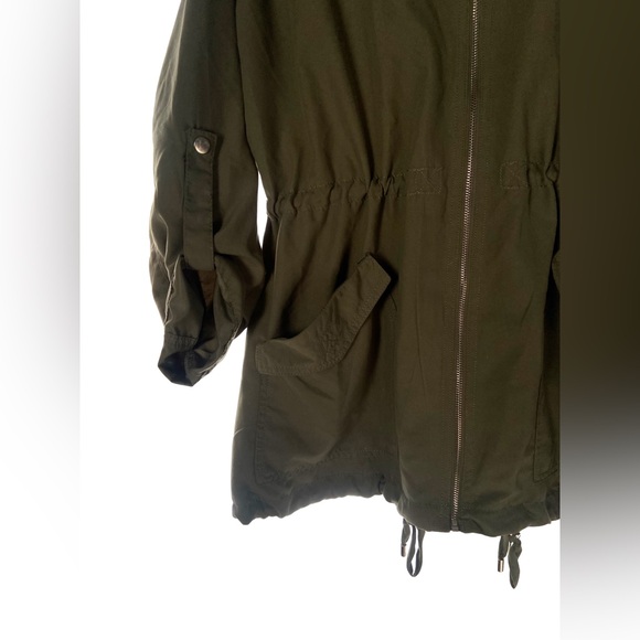 Olive Green Lightweight Hooded Jacket - Picture 5 of 8